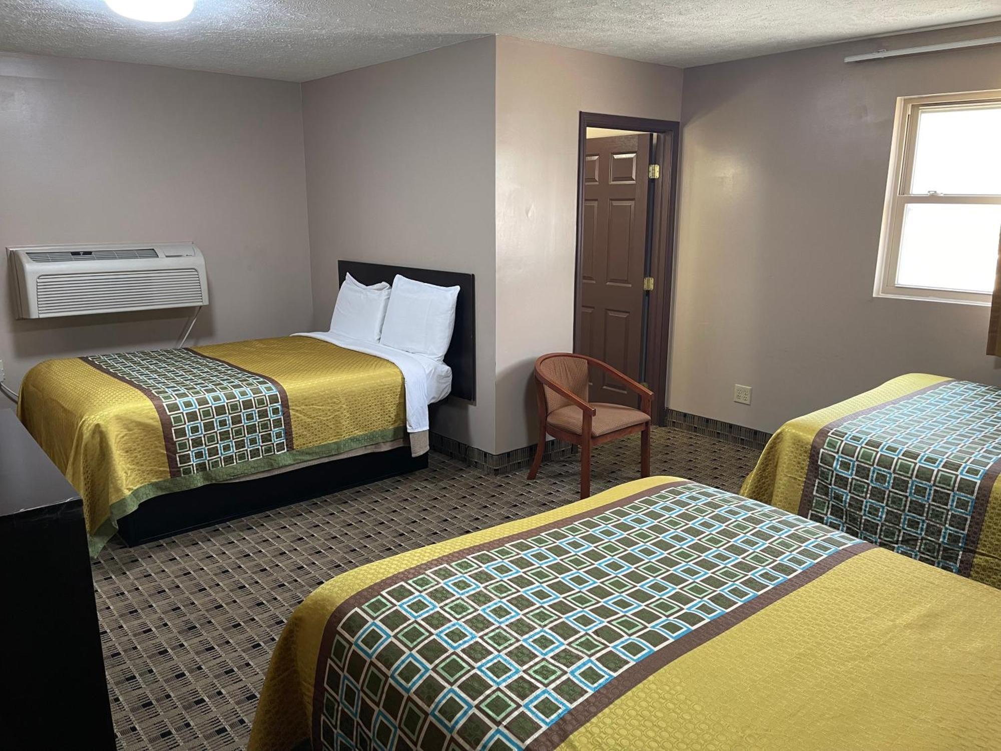 Economy Inn & Suites Ashtabula Exterior foto