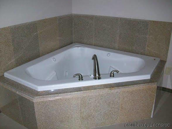 Economy Inn & Suites Ashtabula Cameră foto